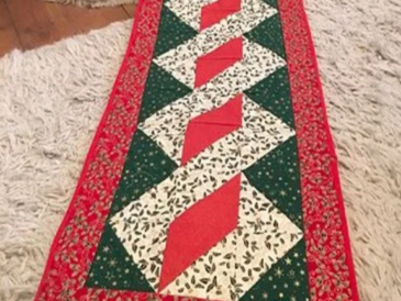 Pole Twist Table Runner