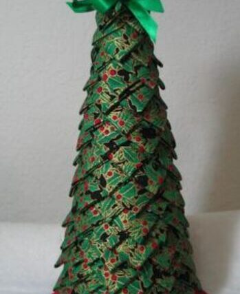 No-Sew "Quilted" Christmas Tree Pattern