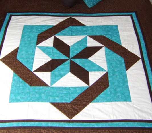 Labyrinth Quilt Block Free Pattern